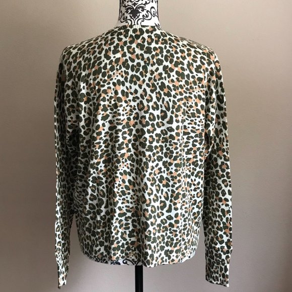 Ann Taylor LOFT Cotton Leopard Print V-Neck Cardigan - Size Small - Picture 7 of 7